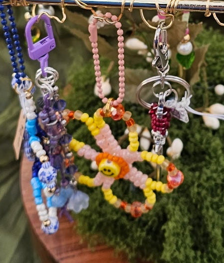 Beaded Daisy Keychain
