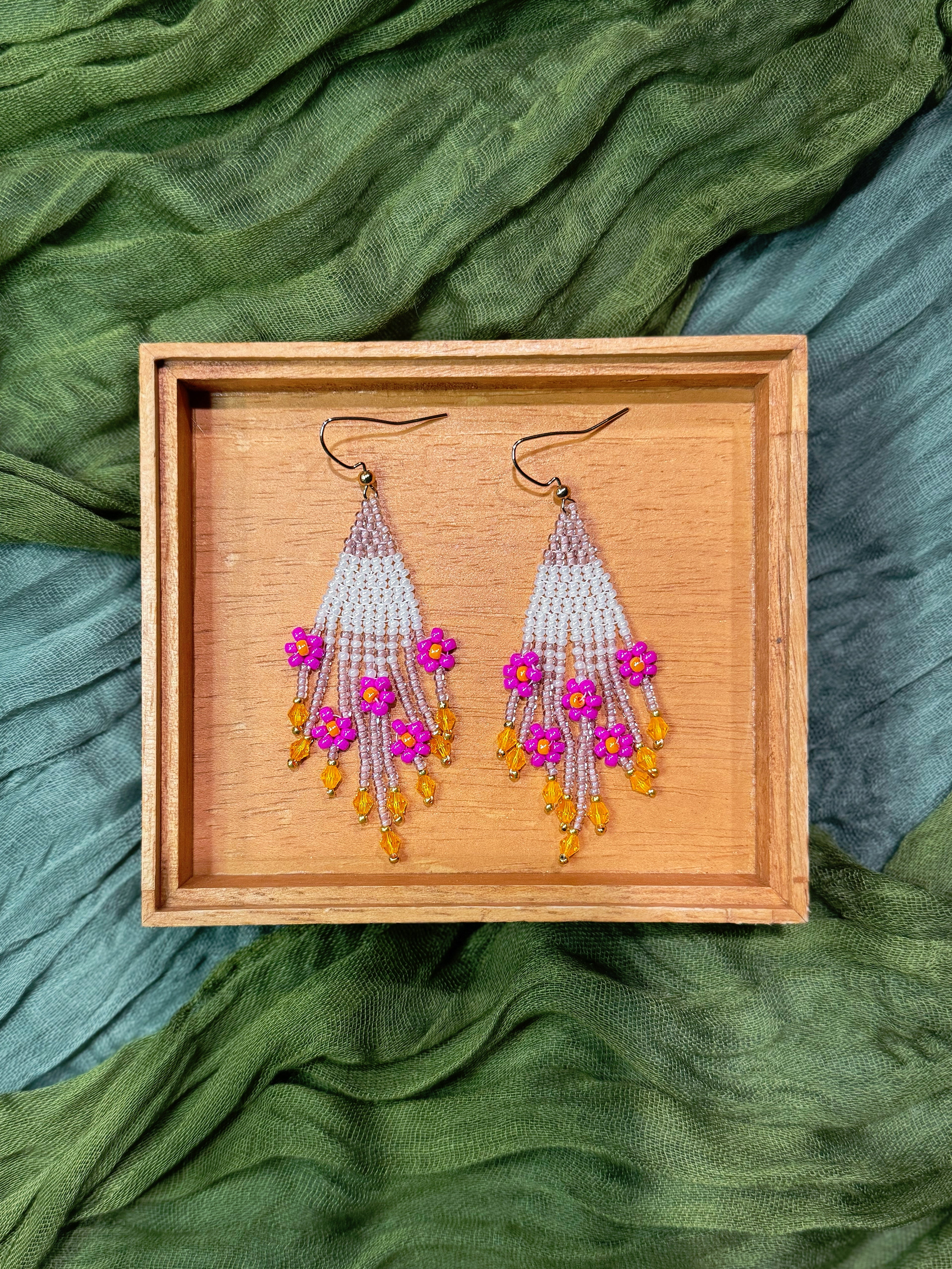 Beaded Daisy XL Earrings